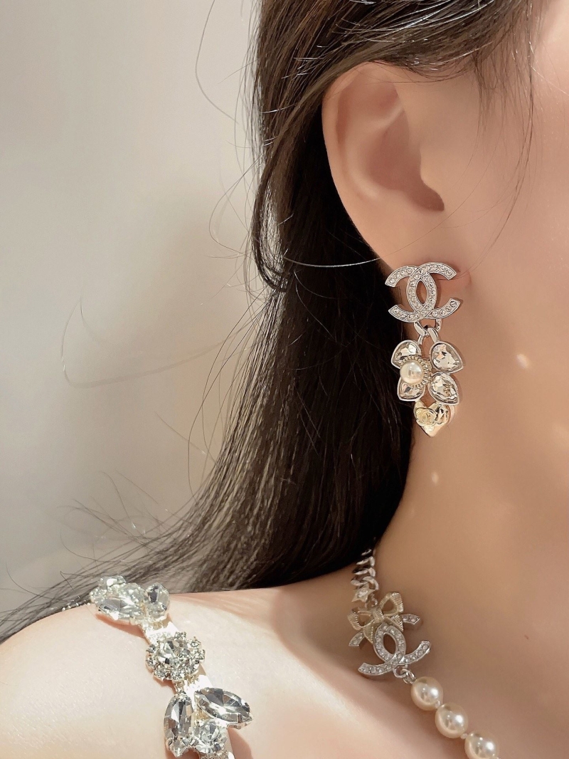 Ch**el earrings